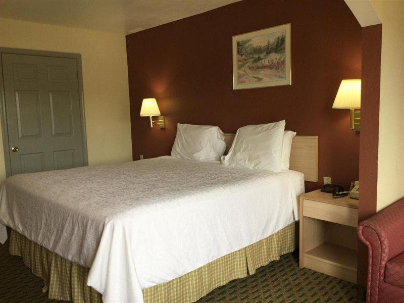Americas Best Value Inn Cabot Exterior photo