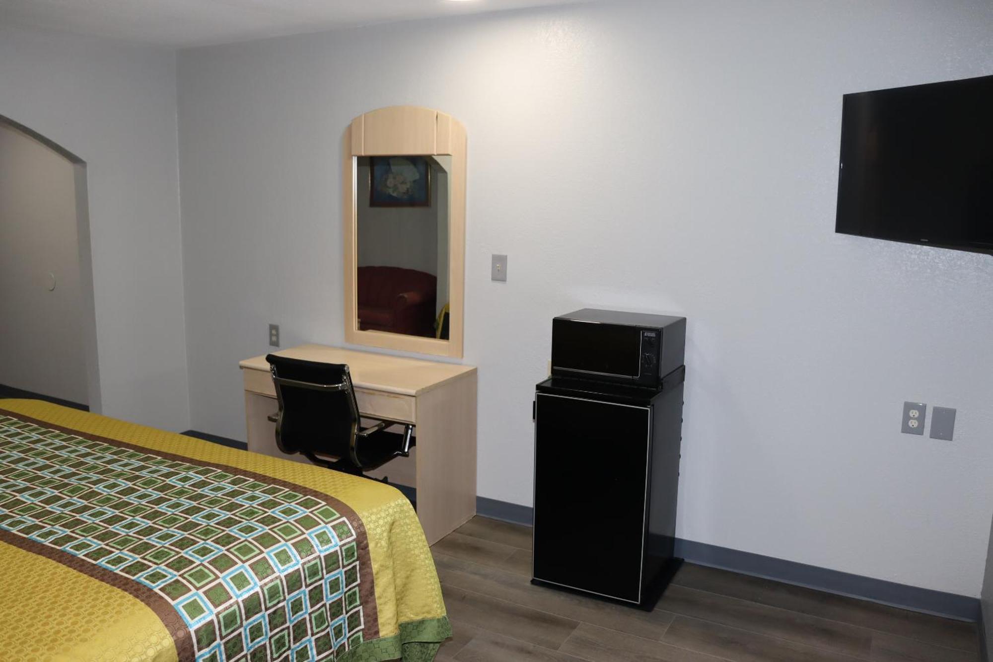 Americas Best Value Inn Cabot Exterior photo